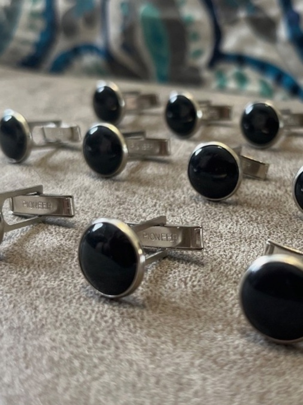 Vintage Pioneer Black Onyx Round Cufflinks - Set of 12